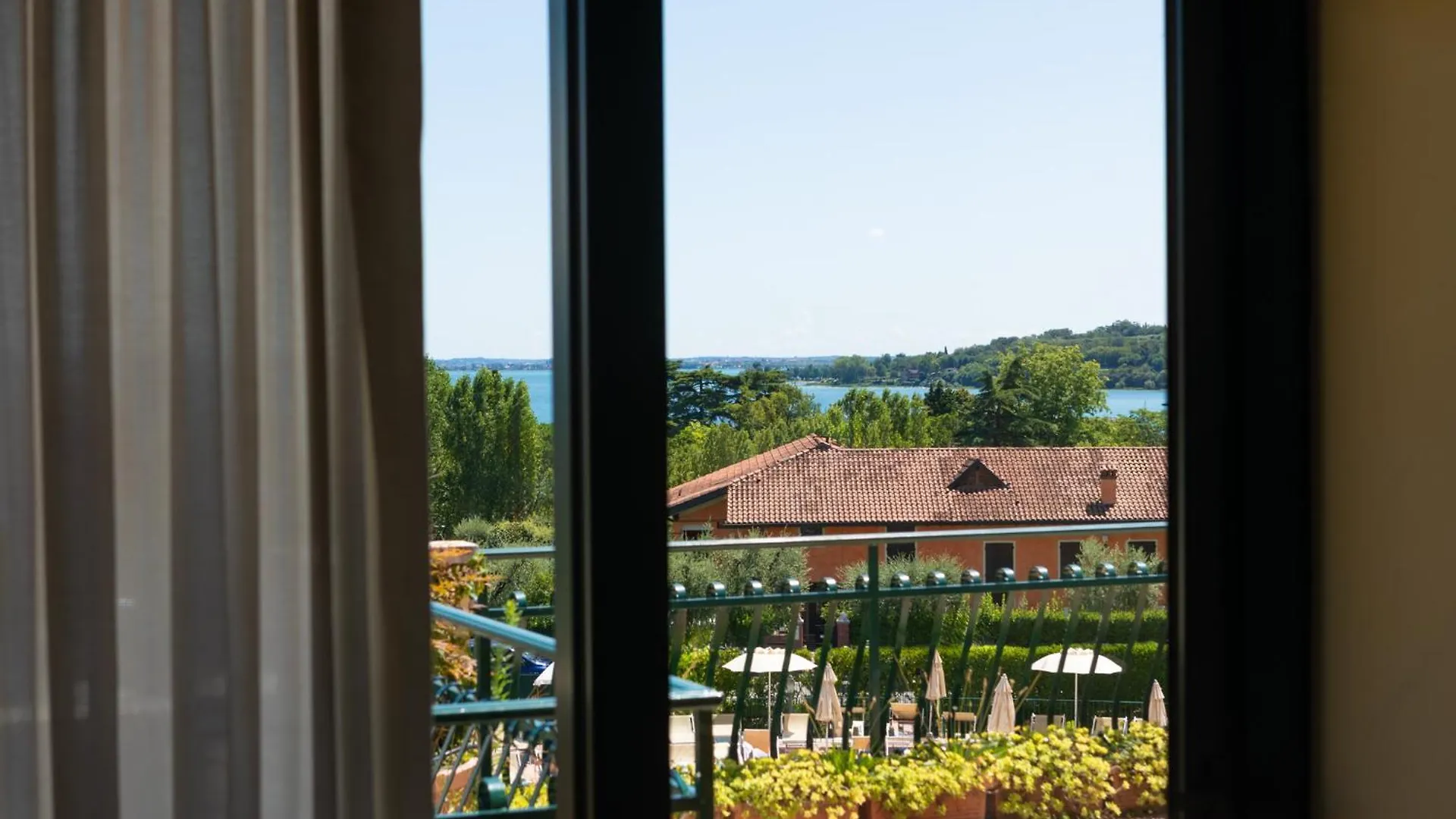 Le Terrazze Sul Lago Apartments Padenghe sul Garda Italy