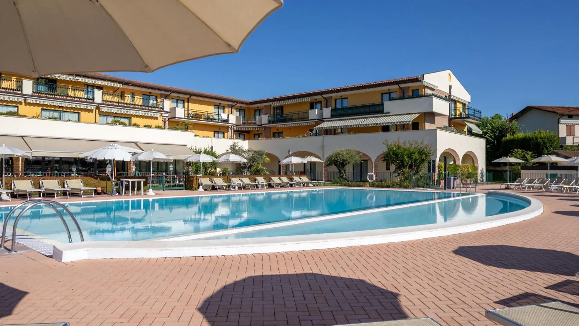 Le Terrazze Sul Lago Apartments Padenghe sul Garda 0*,  Italy